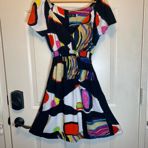 Jams World Dresses & Skirts - Jams World Short Cap Sleeve Dress Size S Abstract Black Multicolor Print V-Neck